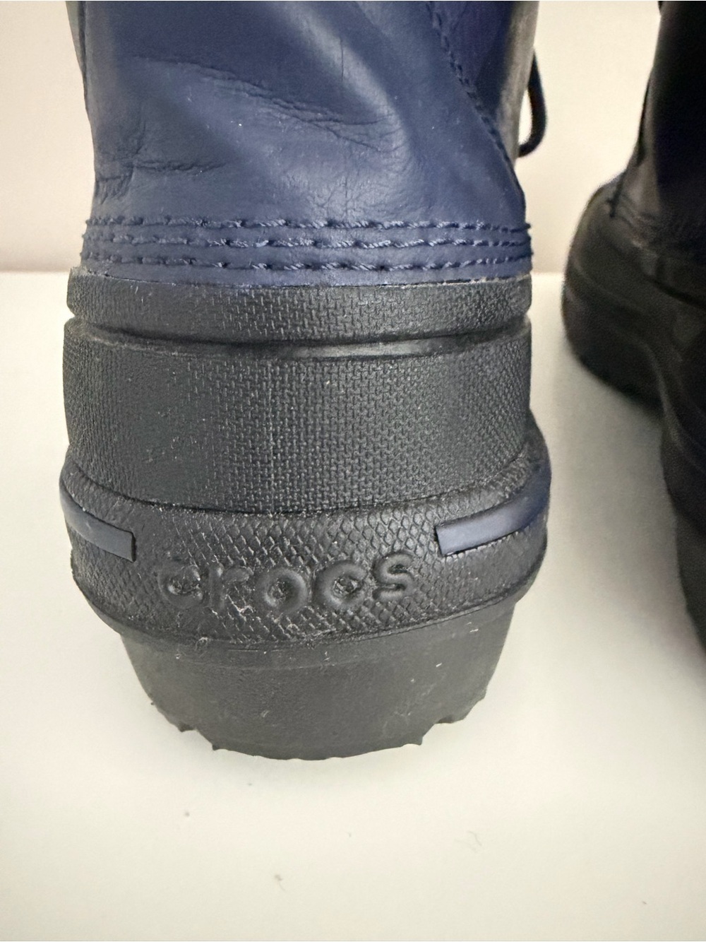 Crocs women’s 9 blue and black rubber rain winter waterproof cold weather boots - Picture 5 of 9